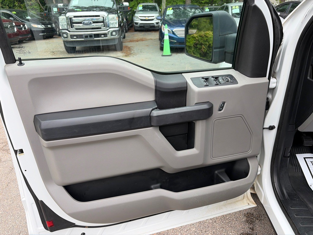 2015 Ford F-150 Image 12