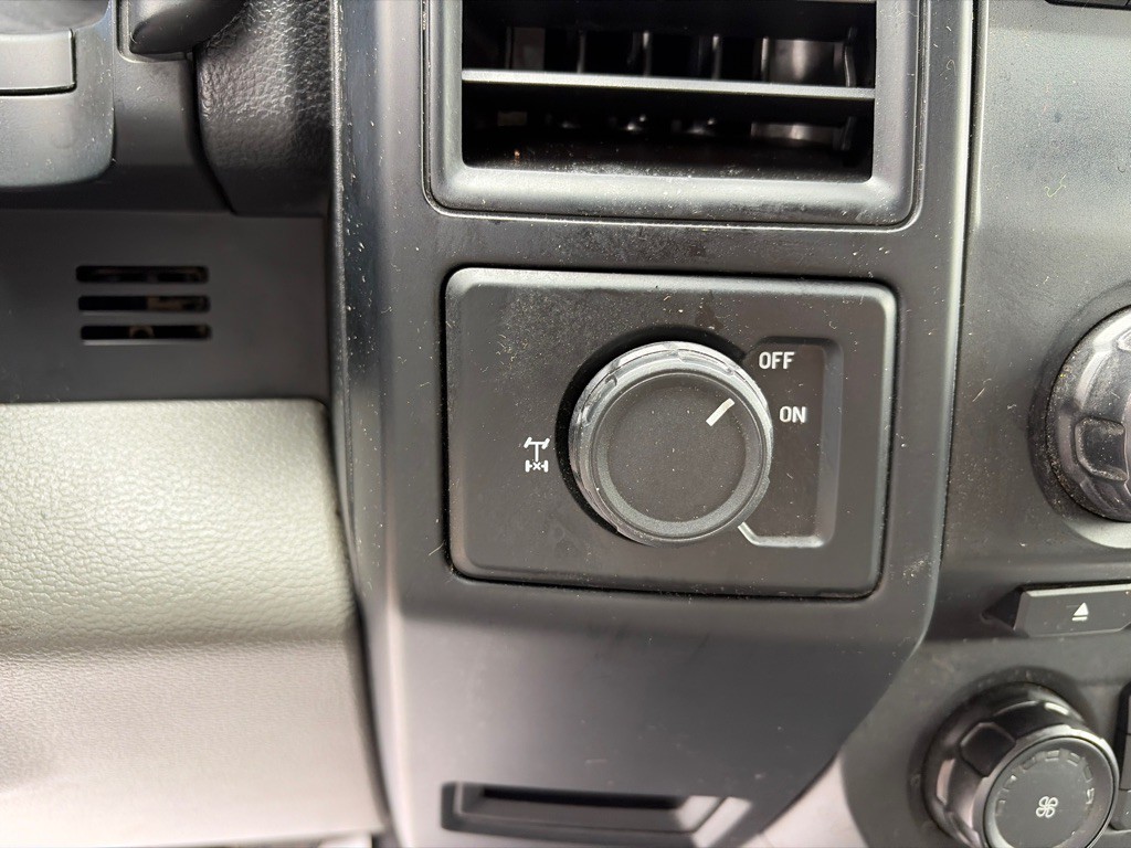 2015 Ford F-150 Image 21