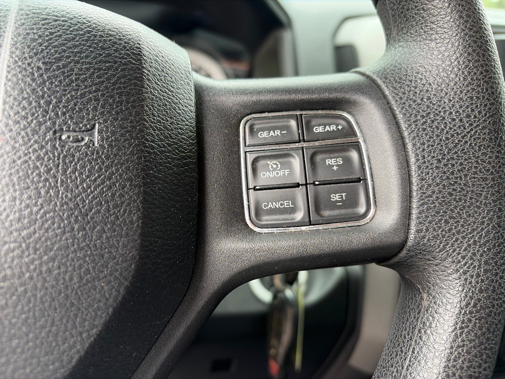 2015 RAM 1500 Image 16