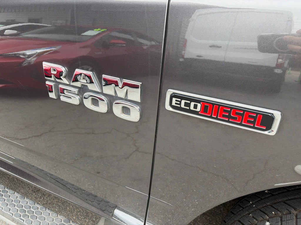 2015 RAM 1500 Image 28