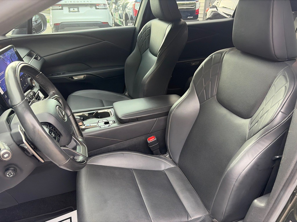 2023 Lexus RX Image 9