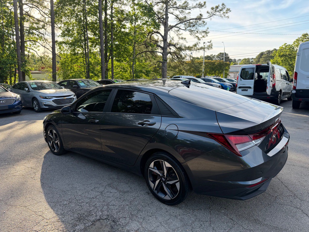 2023 Hyundai Elantra Image 4