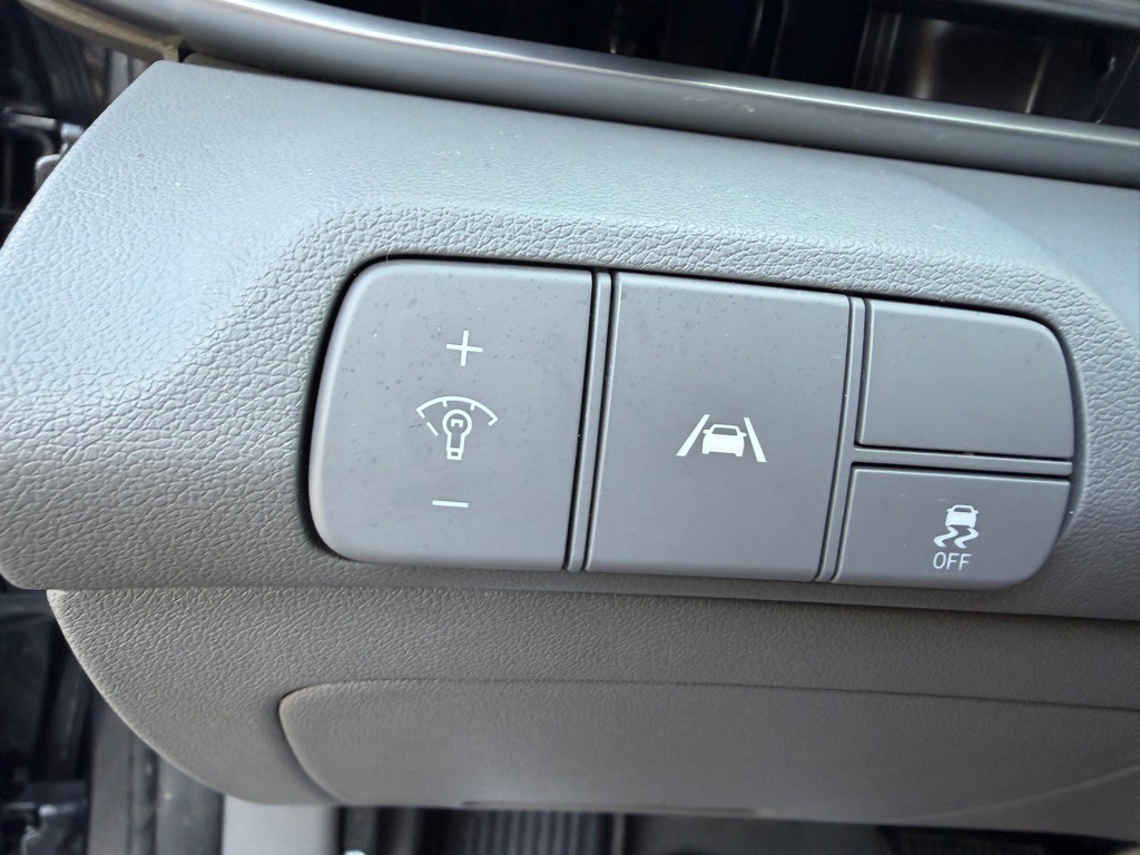 2023 Hyundai Elantra Image 29