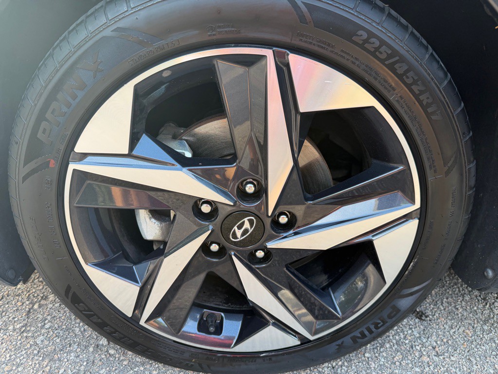 2023 Hyundai Elantra Image 34