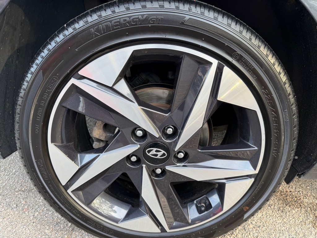 2023 Hyundai Elantra Image 36