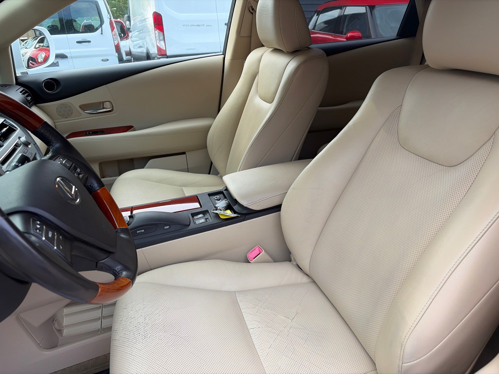 2012 Lexus RX Image 9
