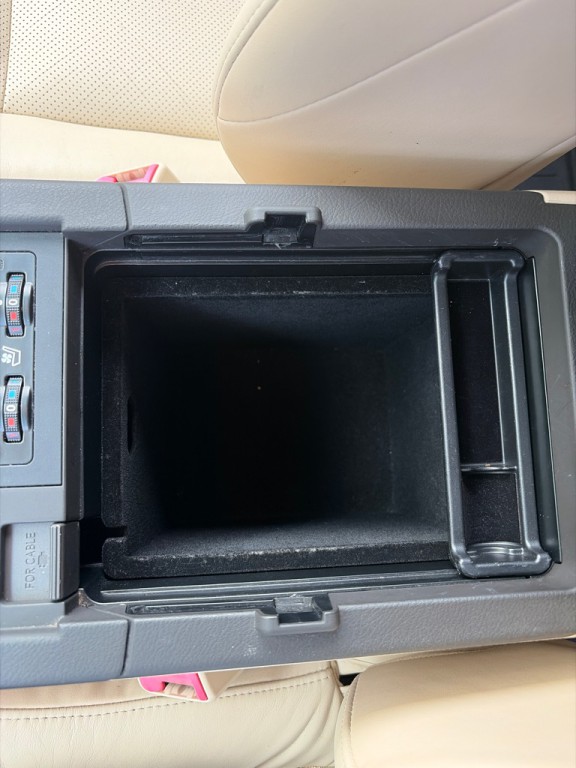 2012 Lexus RX Image 24