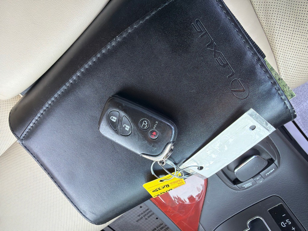 2012 Lexus RX Image 25