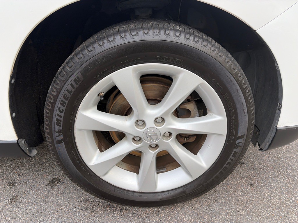 2012 Lexus RX Image 32