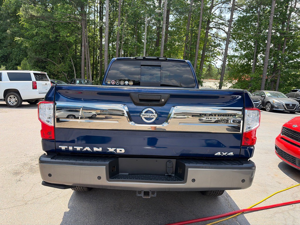 2018 Nissan Titan Image 6