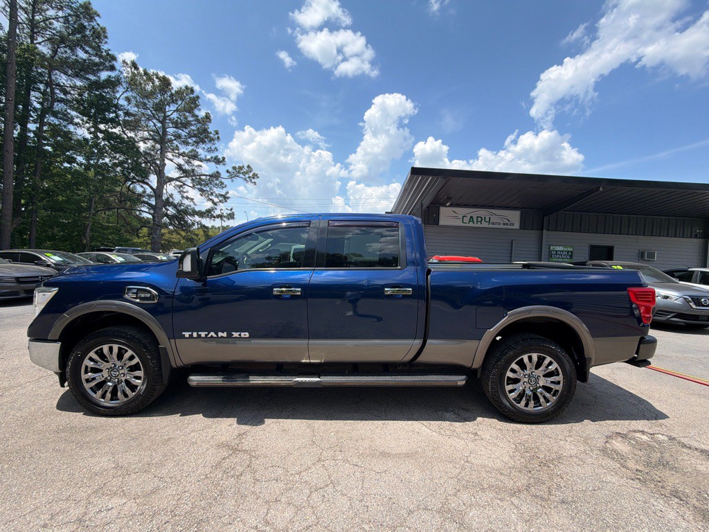 2018 Nissan Titan Image 8