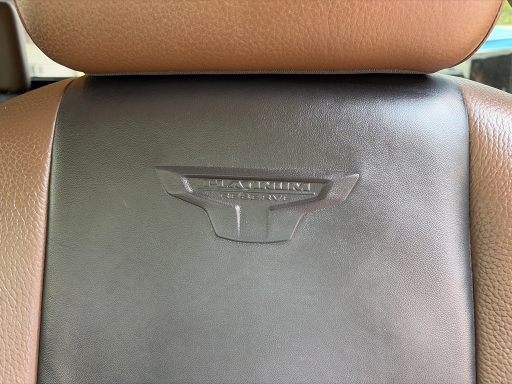 2018 Nissan Titan Image 15