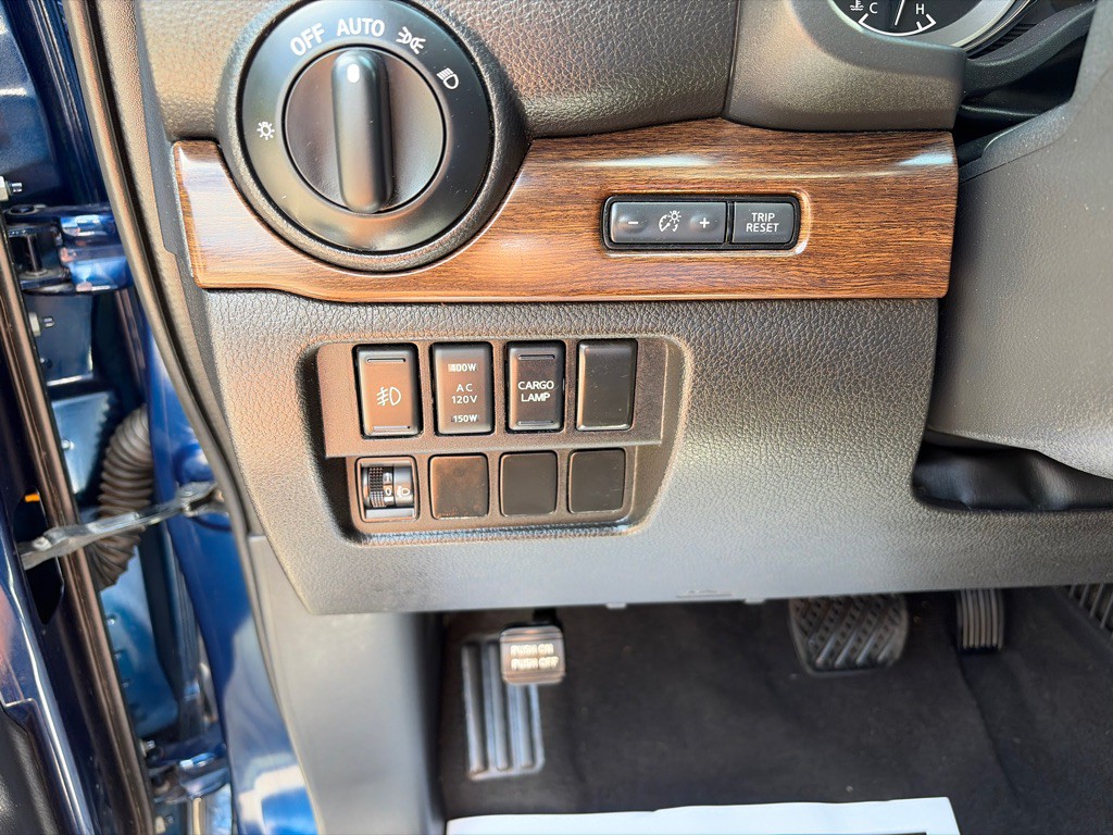 2018 Nissan Titan Image 20