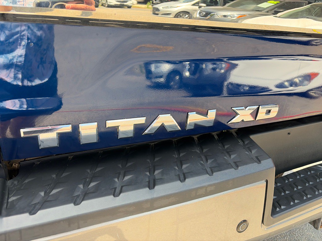 2018 Nissan Titan Image 34