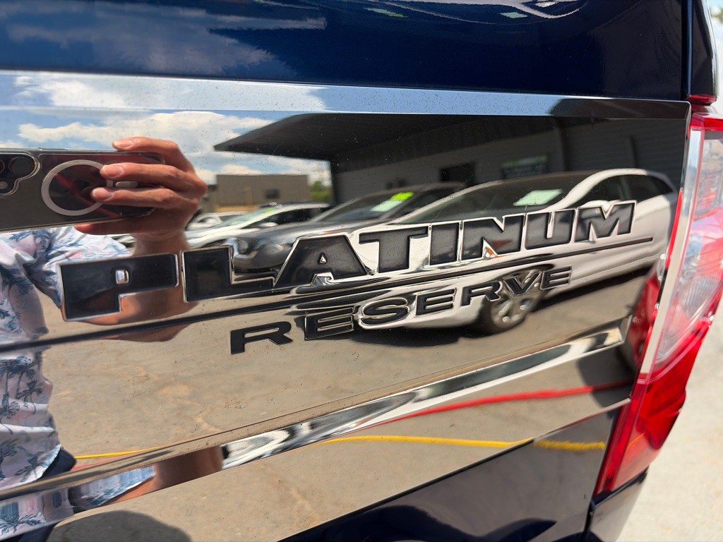 2018 Nissan Titan Image 36