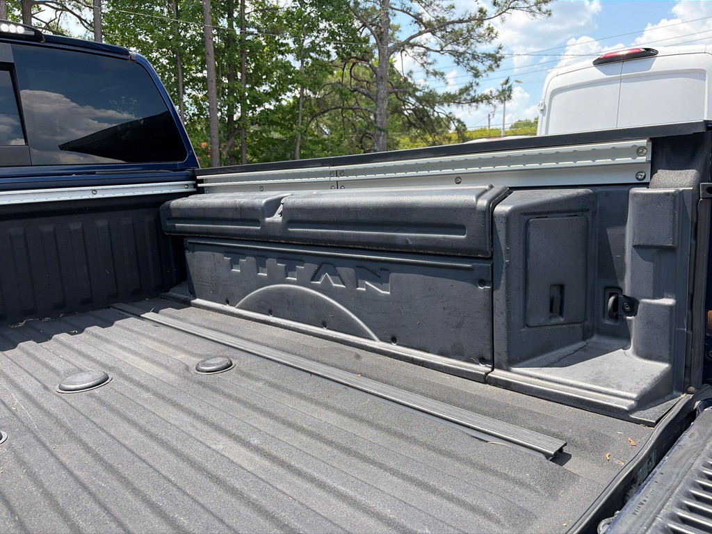 2018 Nissan Titan Image 41