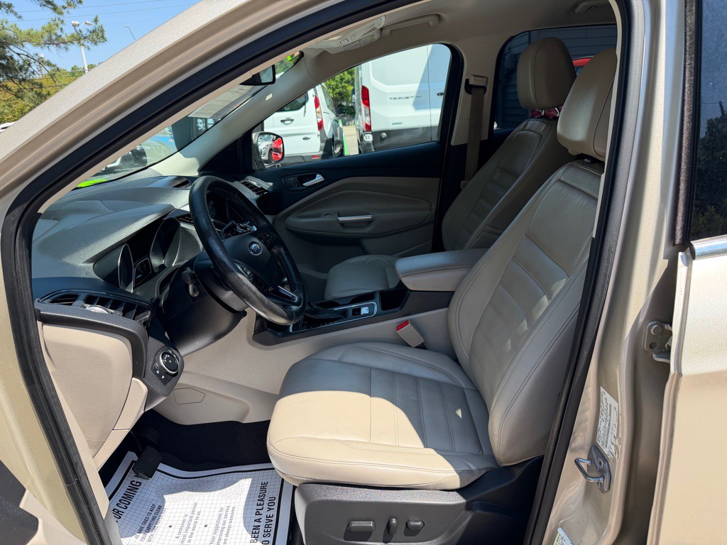 2017 Ford Escape Image 12