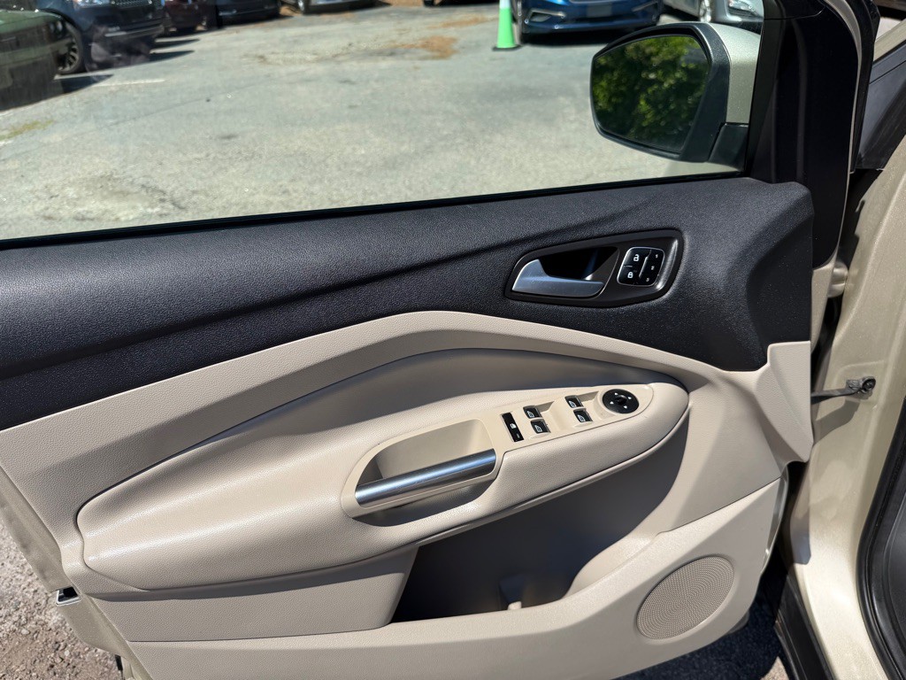 2017 Ford Escape Image 14