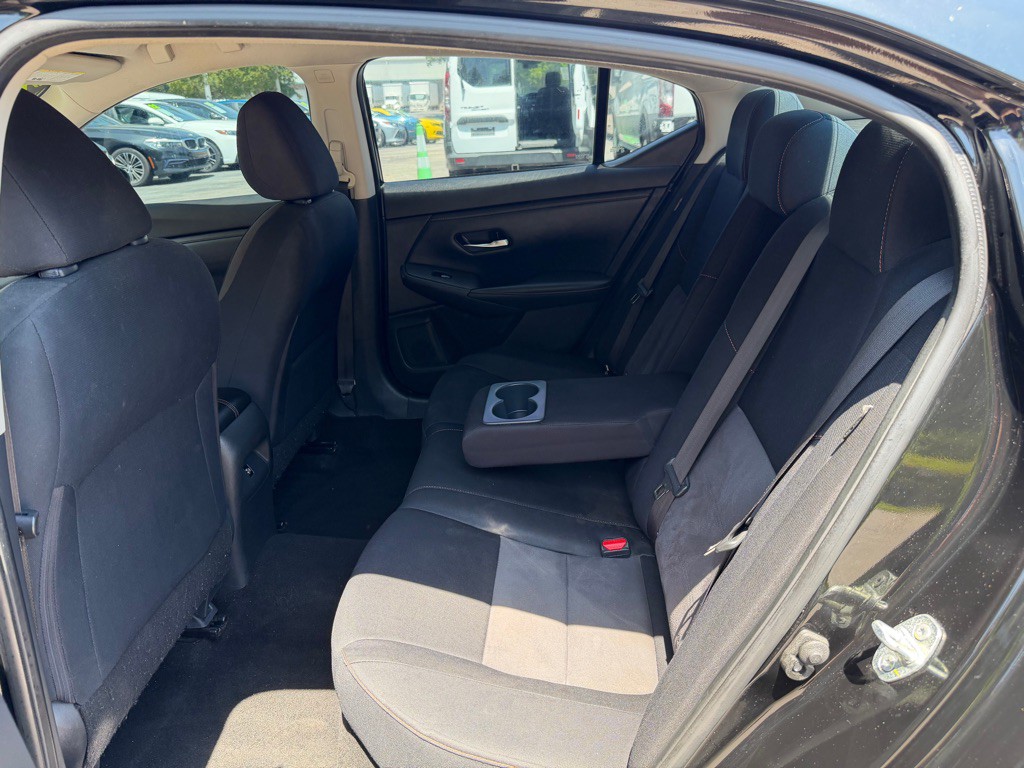2021 Nissan Sentra Image 32