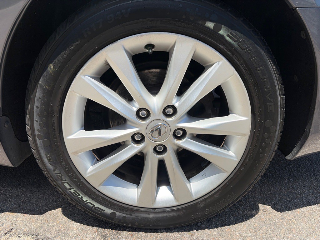 2012 Lexus ES Image 25