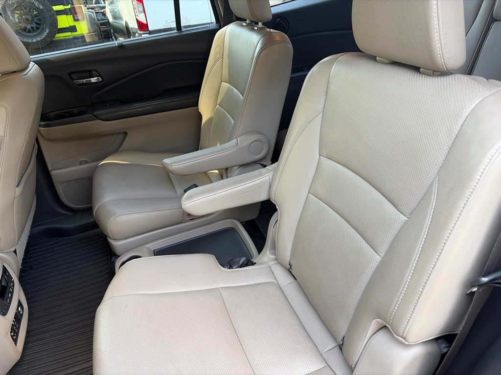 2016 Honda Pilot Image 8