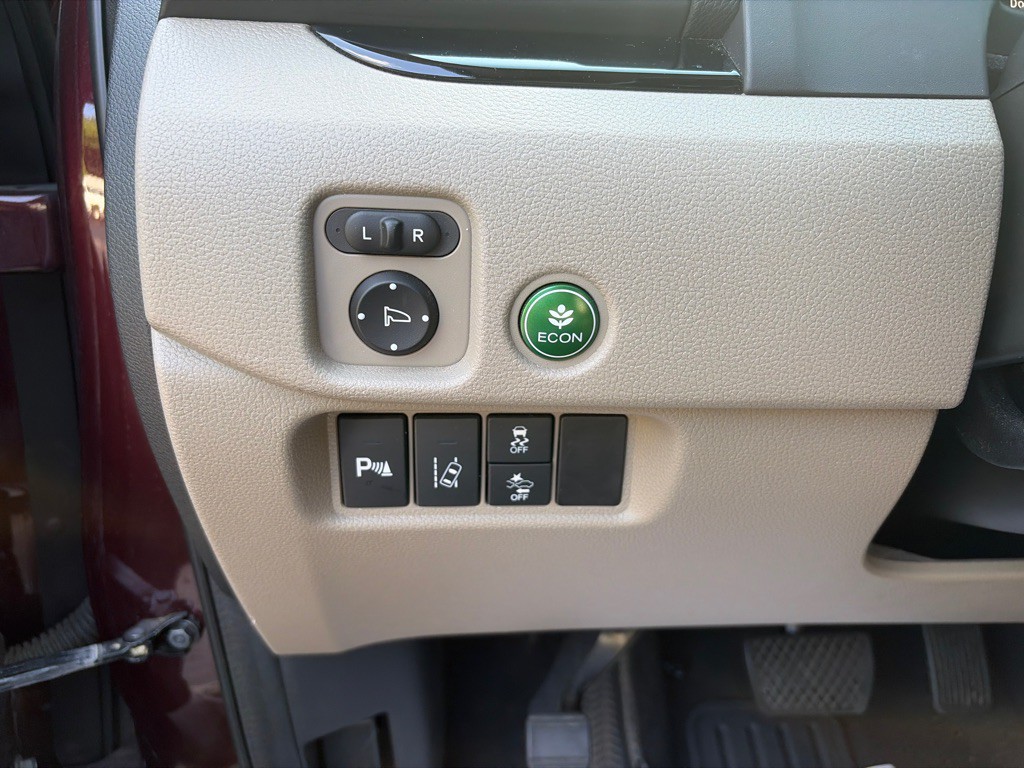 2016 Honda Pilot Image 16