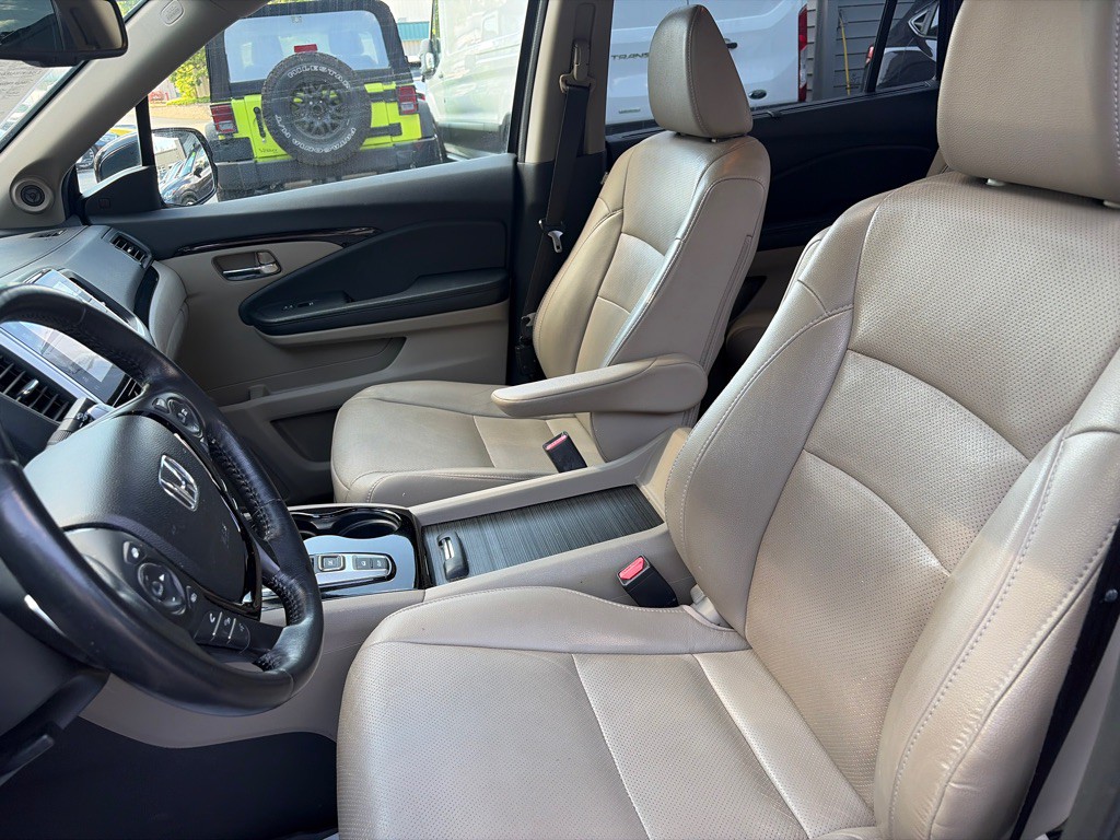 2016 Honda Pilot Image 24