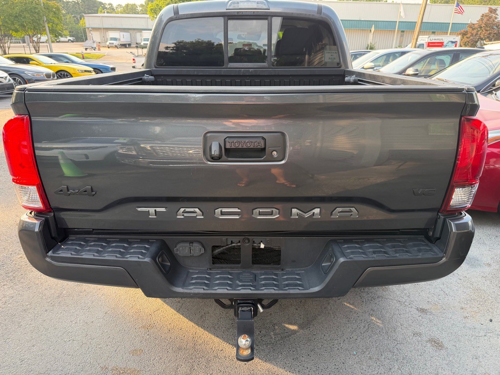 2020 Toyota Tacoma Image 5