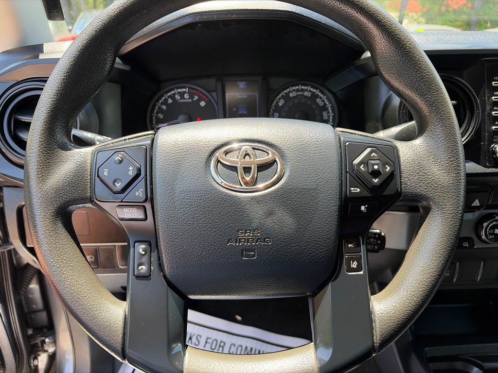 2020 Toyota Tacoma Image 11