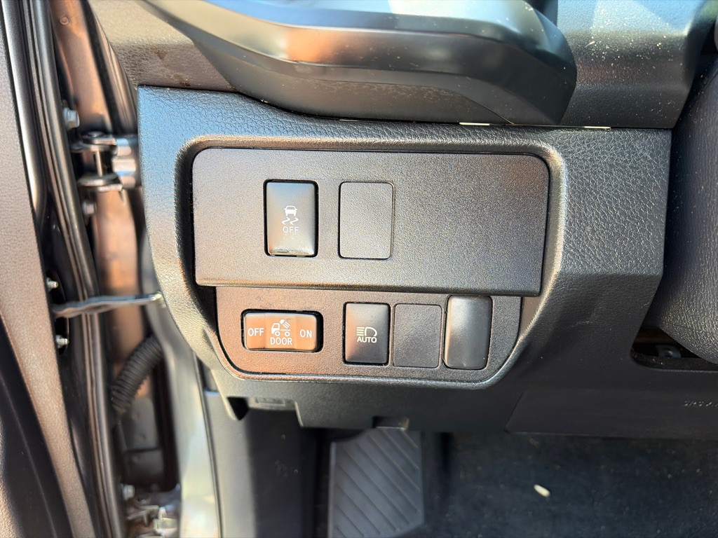 2020 Toyota Tacoma Image 15