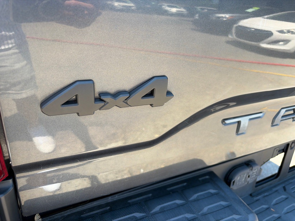 2020 Toyota Tacoma Image 22