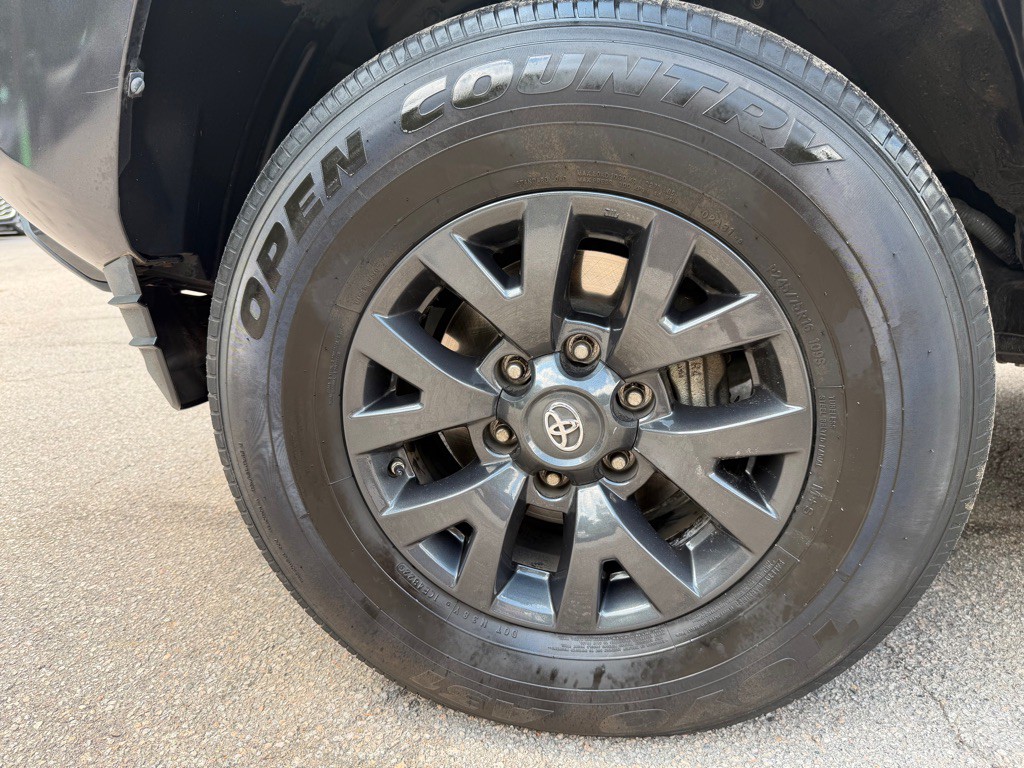 2020 Toyota Tacoma Image 29