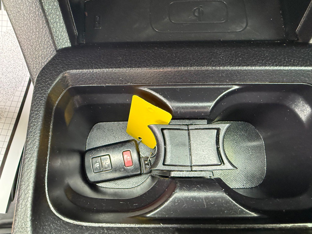 2016 Toyota Tacoma Image 18