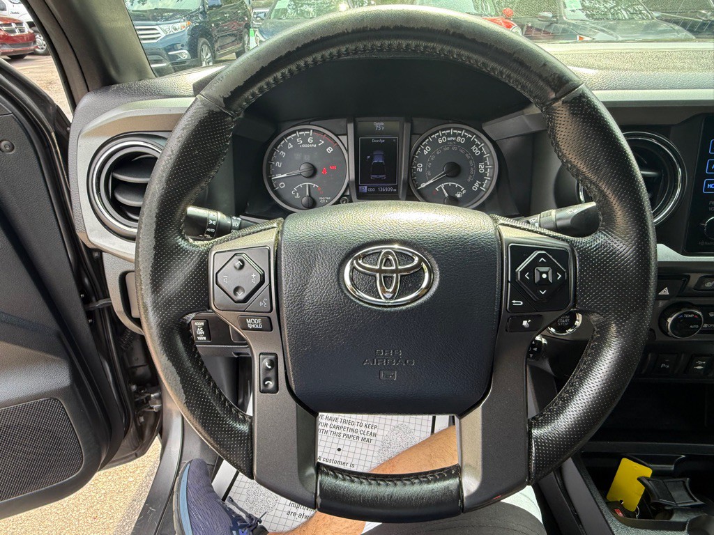 2016 Toyota Tacoma Image 19