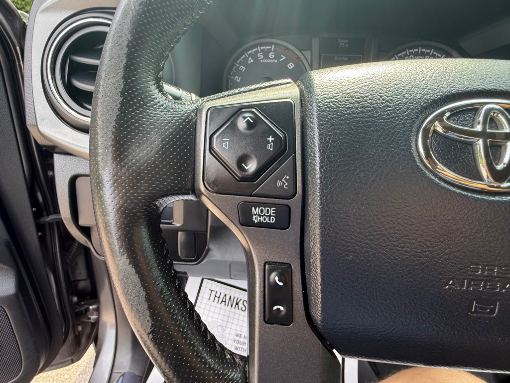 2016 Toyota Tacoma Image 20