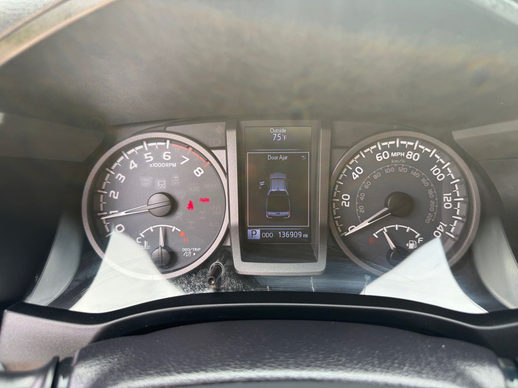 2016 Toyota Tacoma Image 21