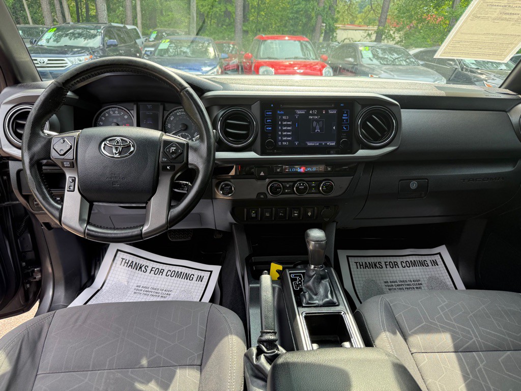 2016 Toyota Tacoma Image 28
