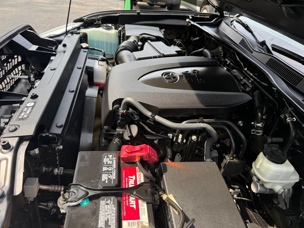 2016 Toyota Tacoma Image 46