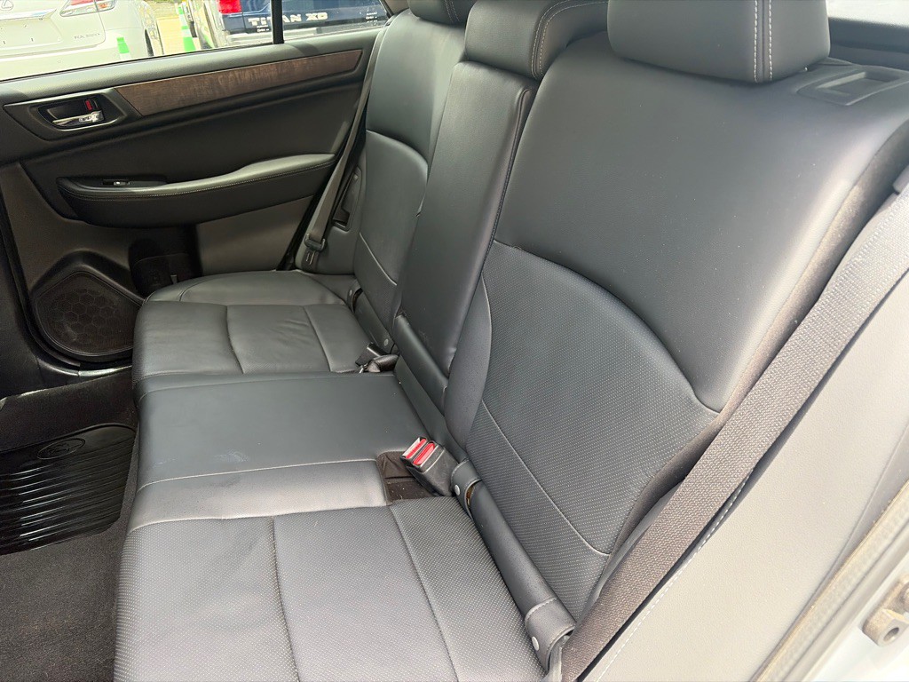 2017 Subaru Outback Image 10