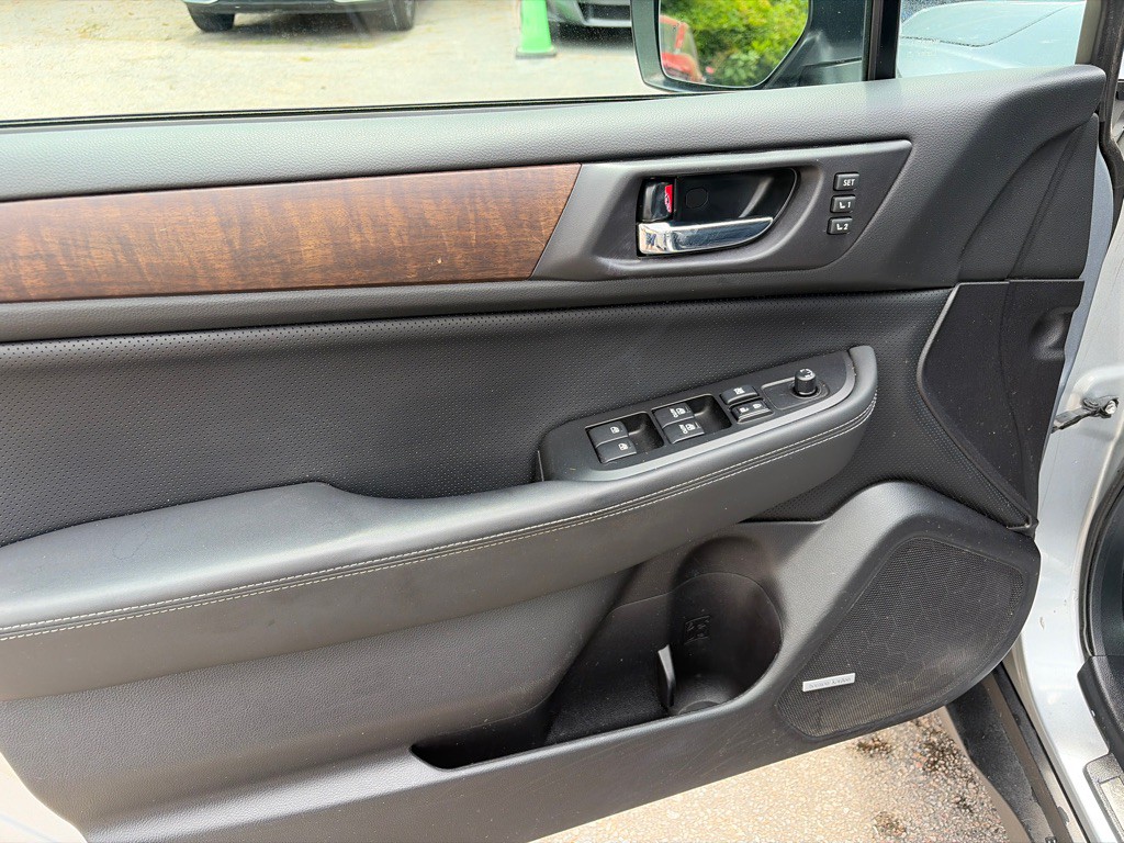 2017 Subaru Outback Image 11
