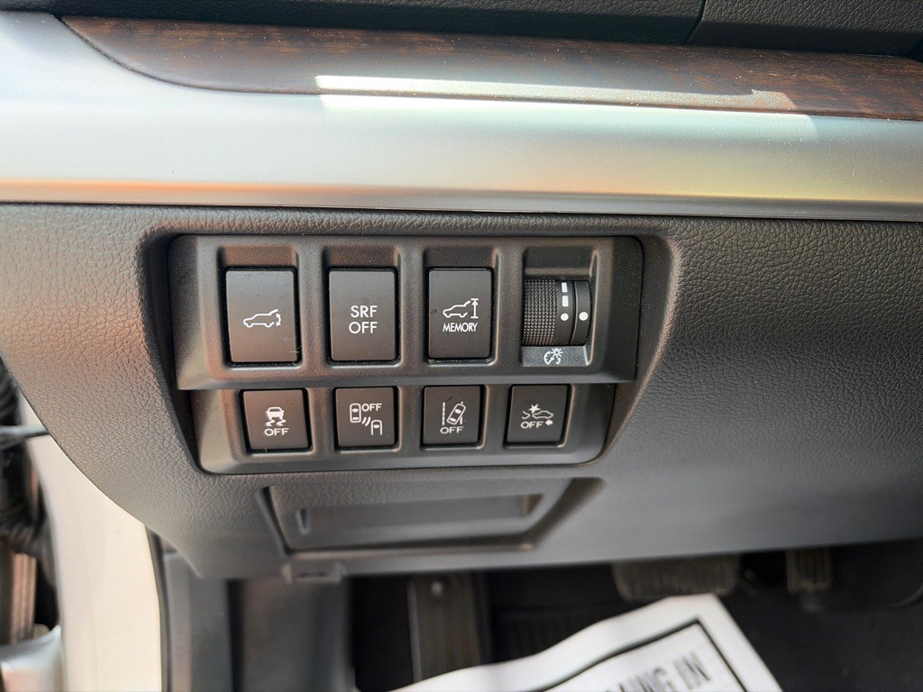 2017 Subaru Outback Image 16