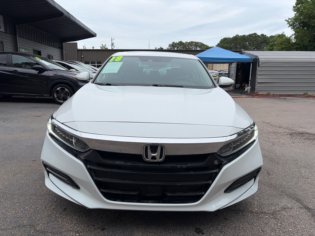 2018 Honda Accord Image 2