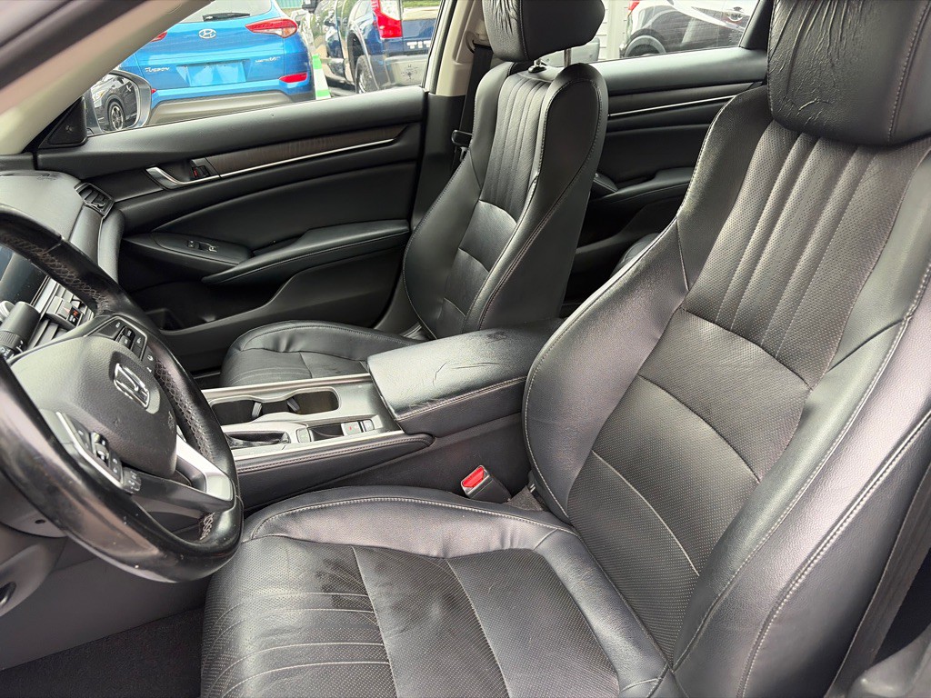 2018 Honda Accord Image 9