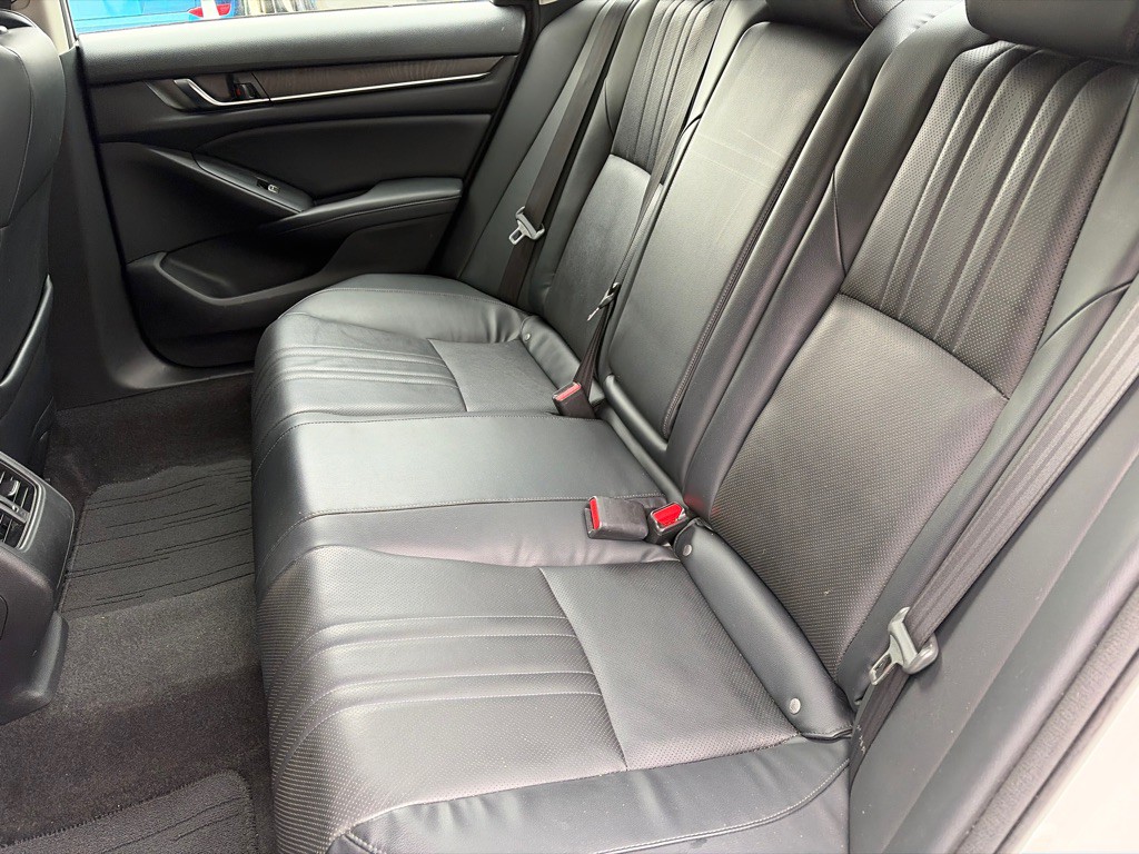 2018 Honda Accord Image 10