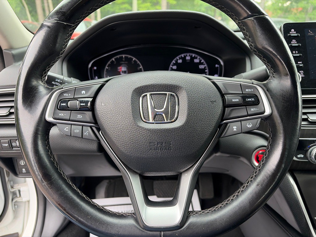 2018 Honda Accord Image 13