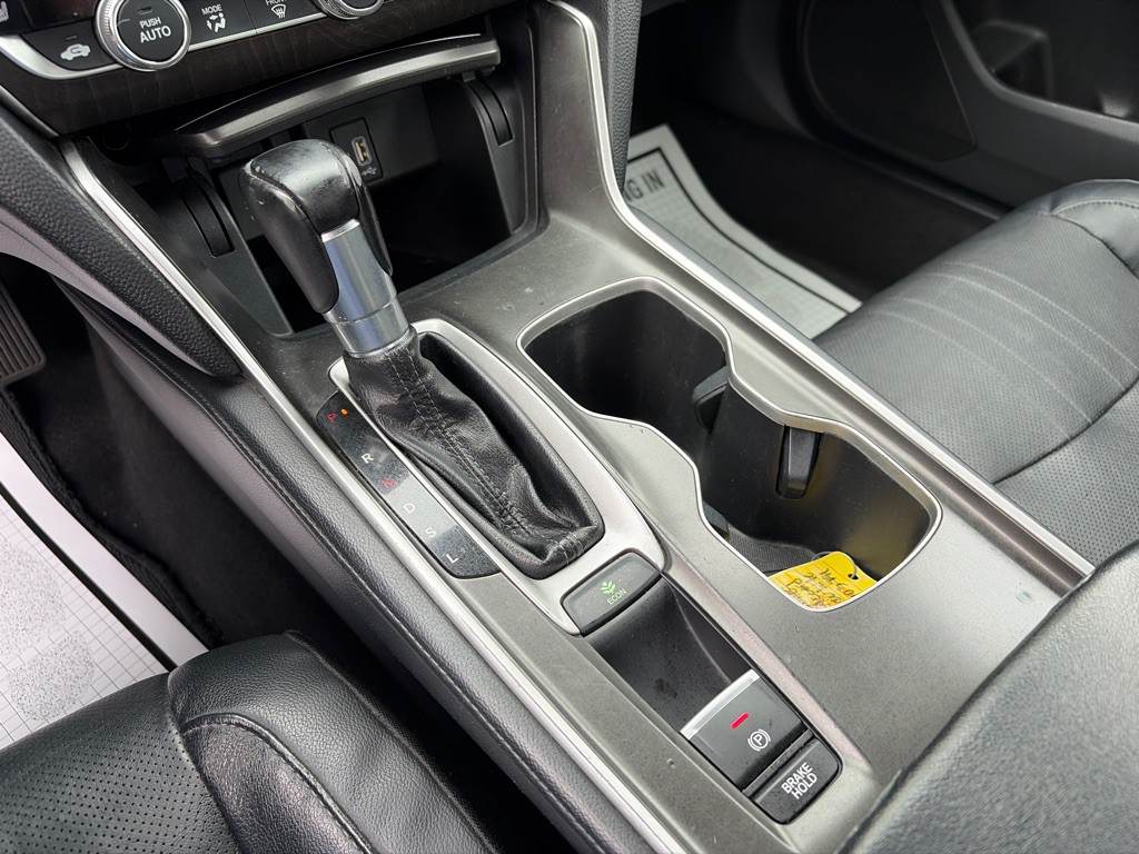 2018 Honda Accord Image 19