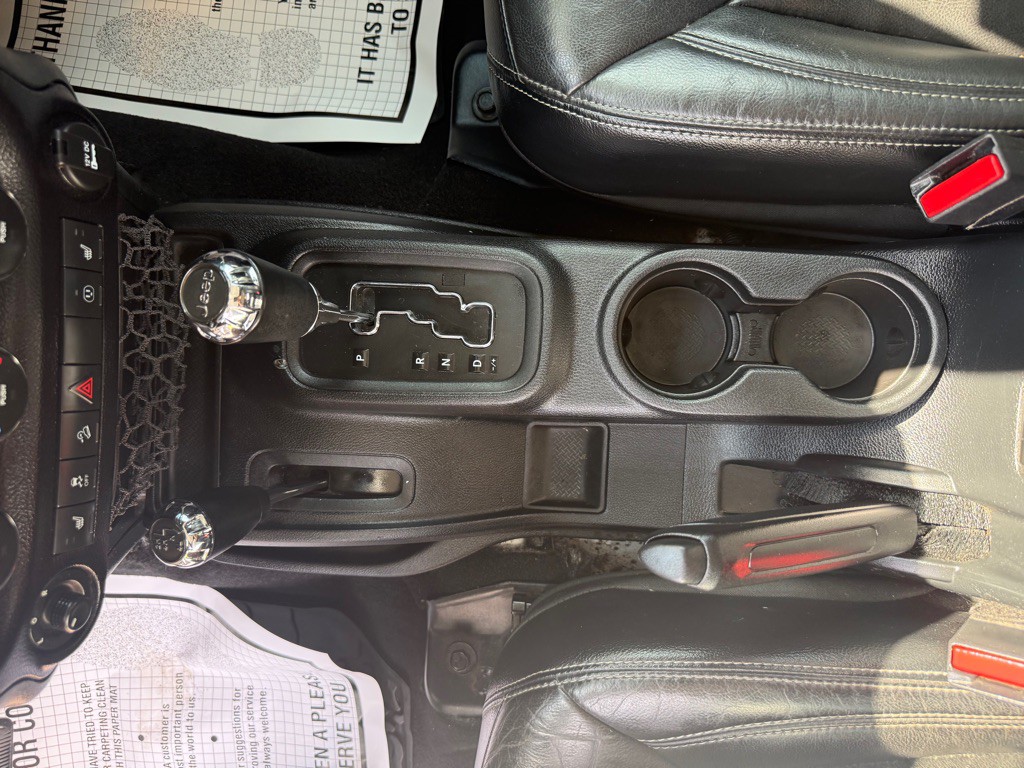 2016 Jeep Wrangler Unlimited Image 35