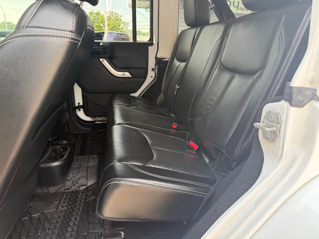 2016 Jeep Wrangler Unlimited Image 40