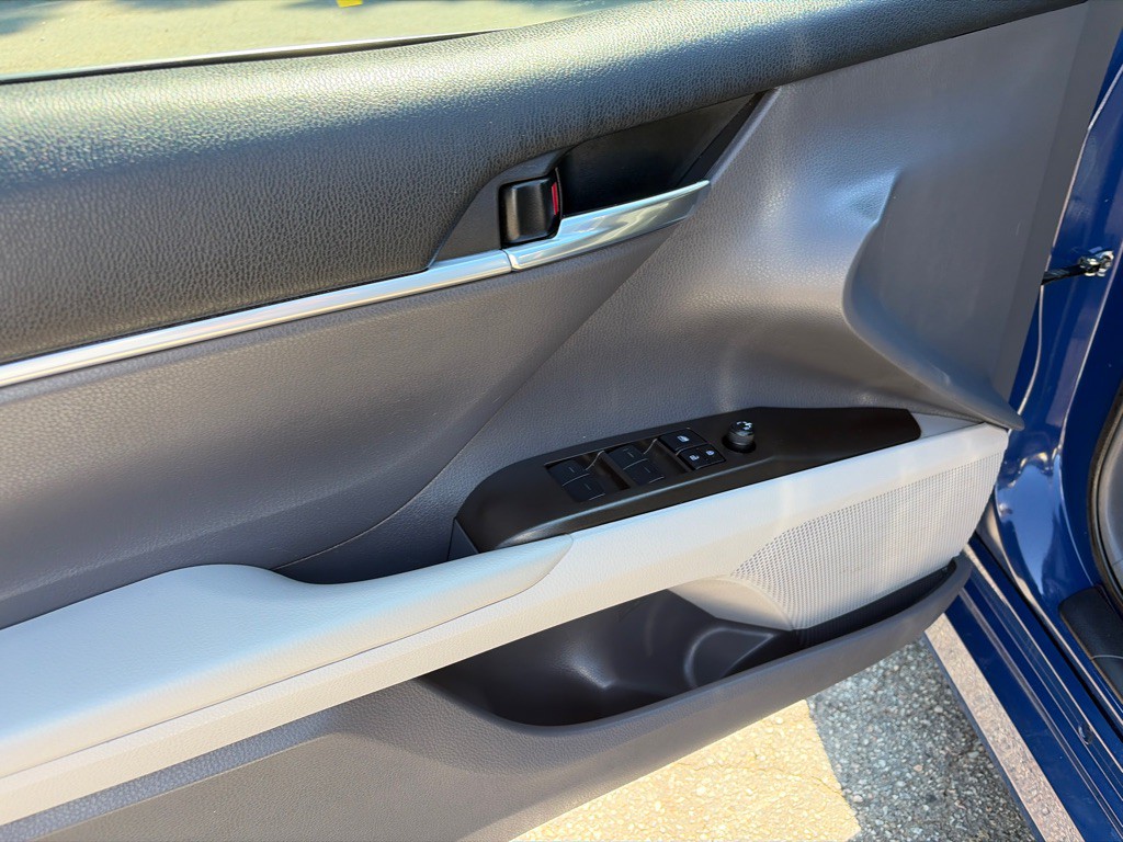 2023 Toyota Camry Image 9