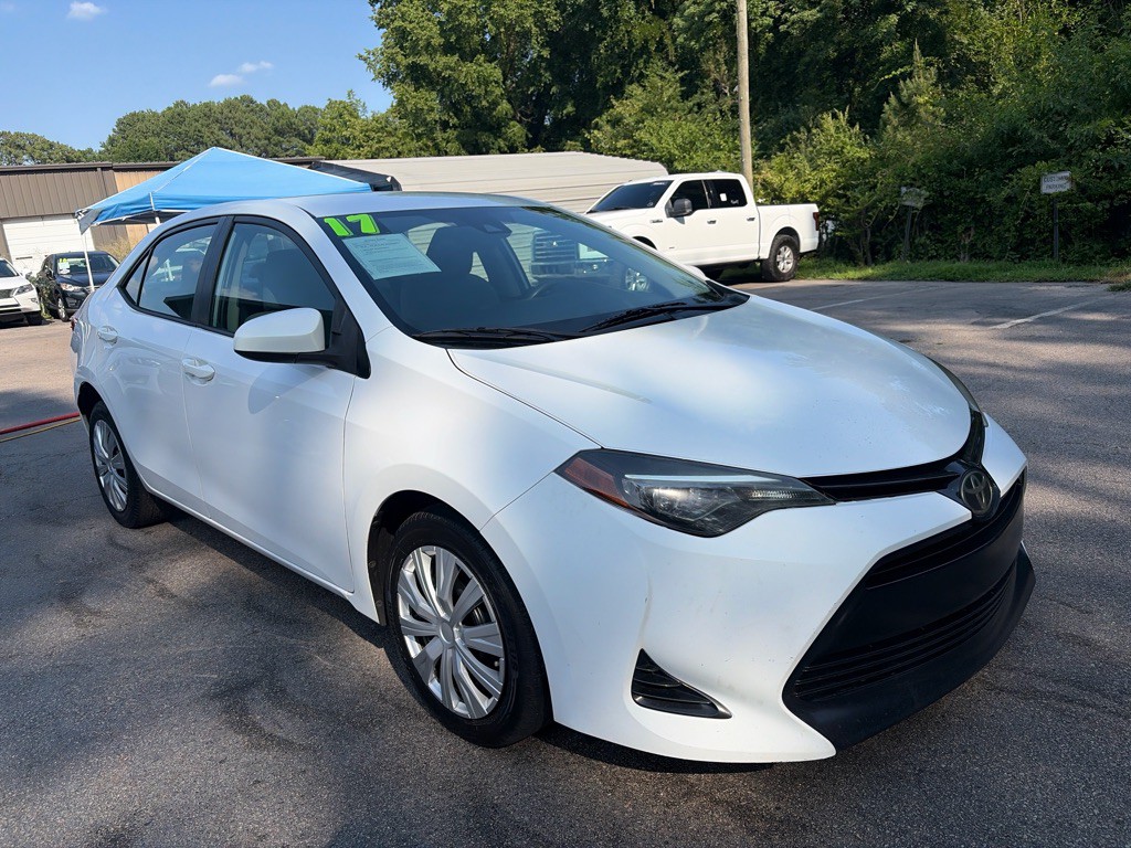 2017 Toyota Corolla Image 3